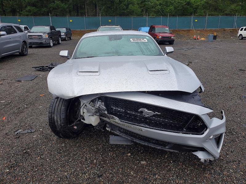 Фото 5 - FORD MUSTANG