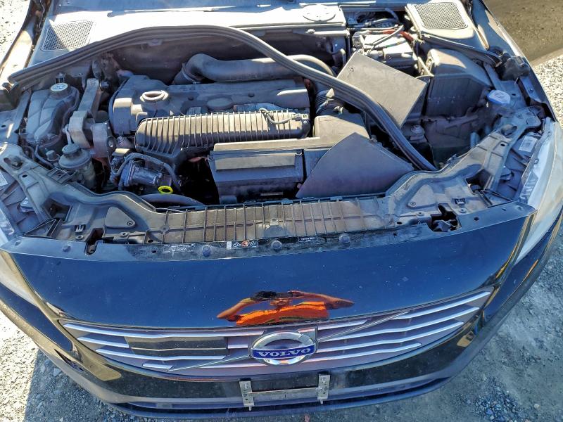 Фото 11 - VOLVO S60