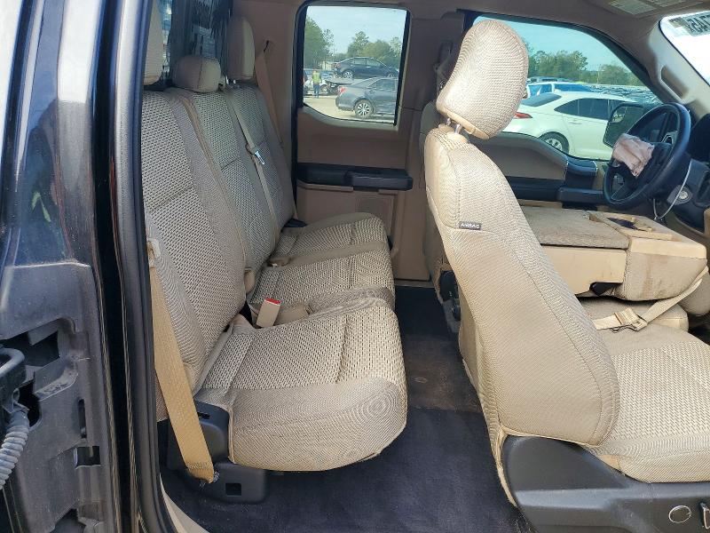 Фото 10 - FORD F-150