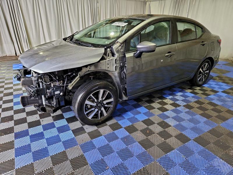 Фото 1 - NISSAN VERSA