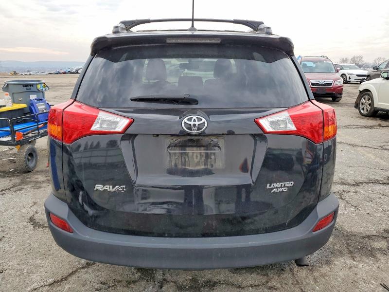 Фото 6 - TOYOTA RAV4