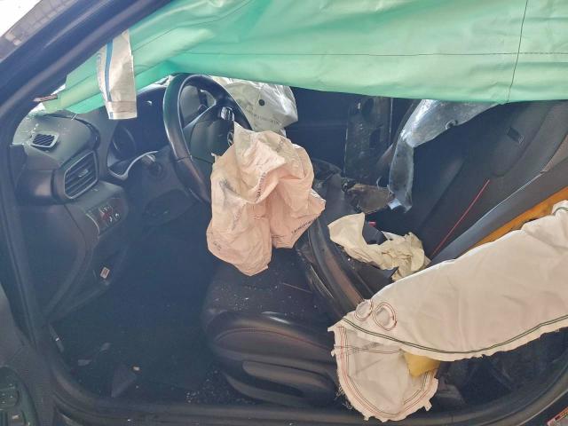 Фото 7 - HYUNDAI VELOSTER