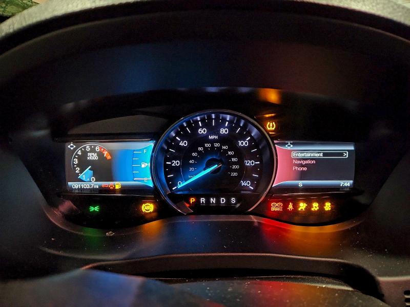 Фото 9 - FORD EXPLORER