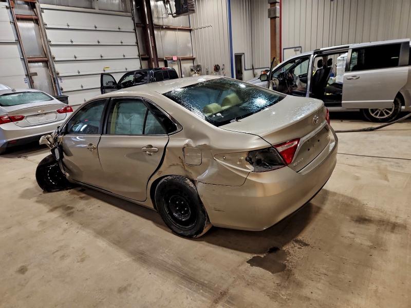 Фото 2 - TOYOTA CAMRY