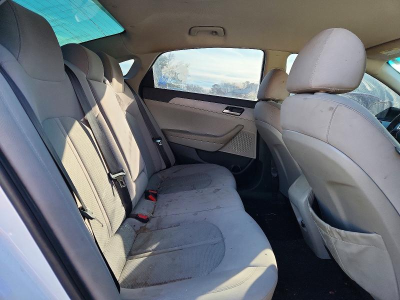 Фото 10 - HYUNDAI SONATA