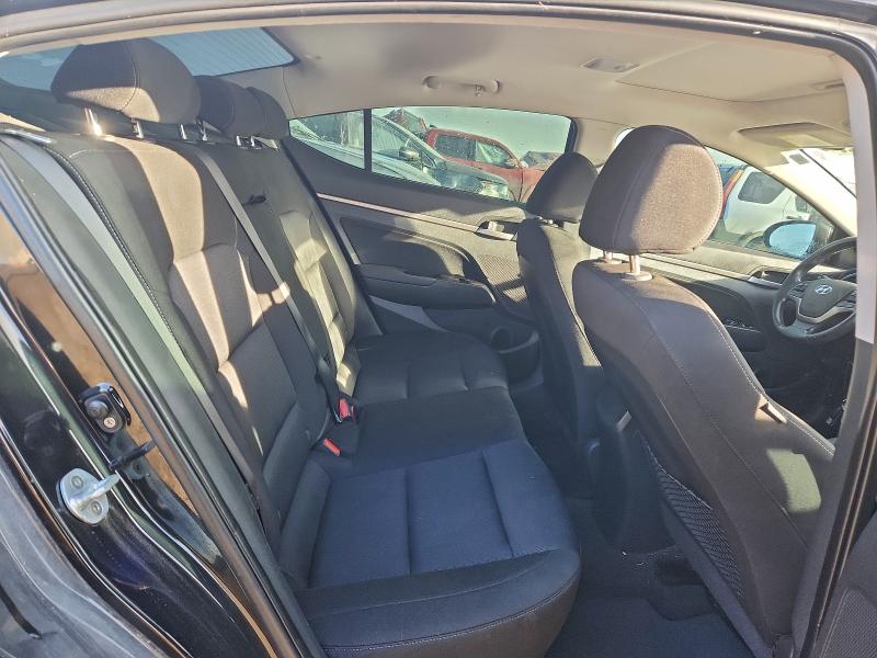 Фото 10 - HYUNDAI ELANTRA