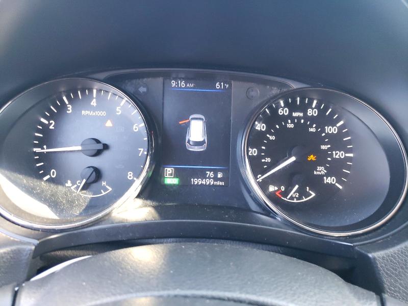 Фото 9 - NISSAN ROGUE