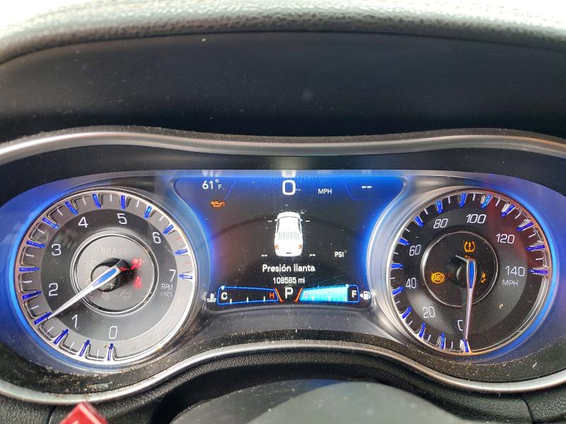 Фото 9 - CHRYSLER 300