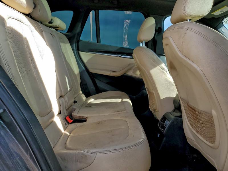 Фото 11 - BMW X1