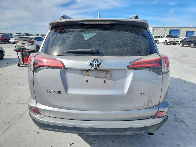 Фото 6 - TOYOTA RAV4