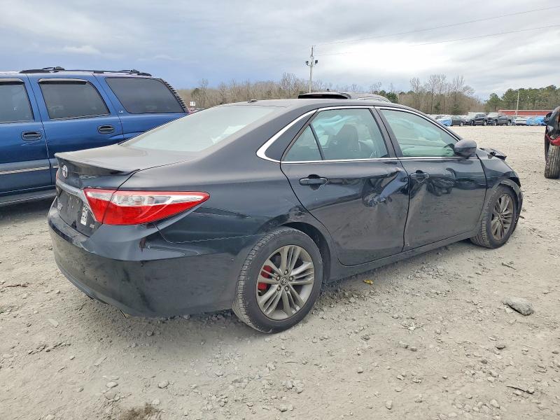 Фото 3 - TOYOTA CAMRY