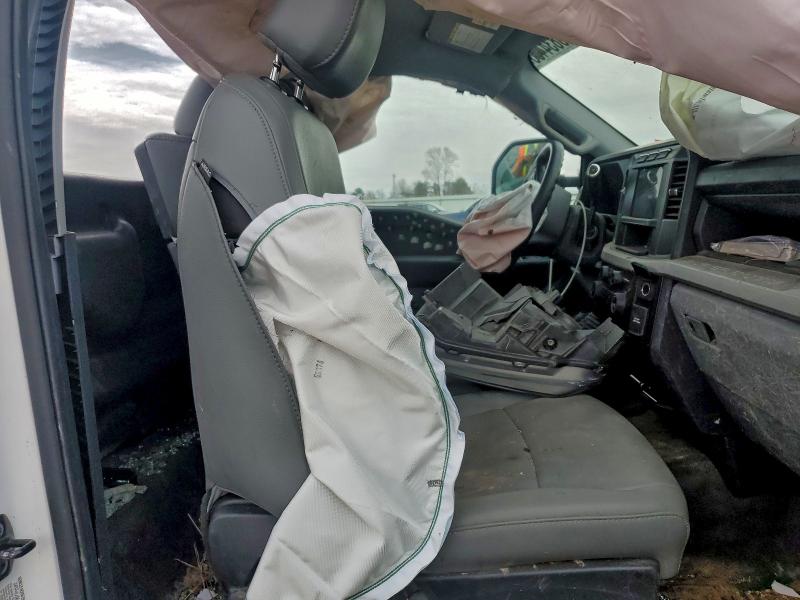 Фото 10 - FORD F350