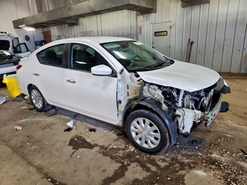 Фото 4 - NISSAN VERSA