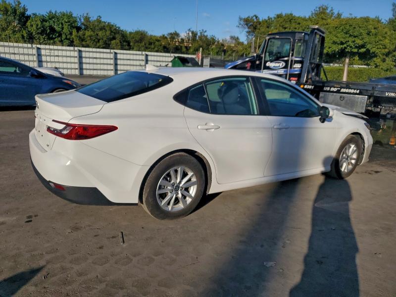 Фото 3 - TOYOTA CAMRY