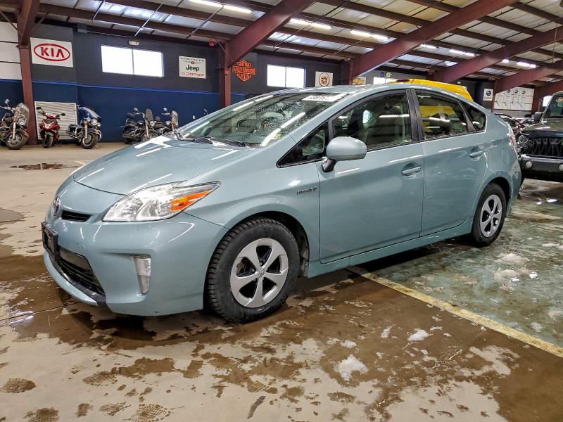 Фото 1 - TOYOTA PRIUS