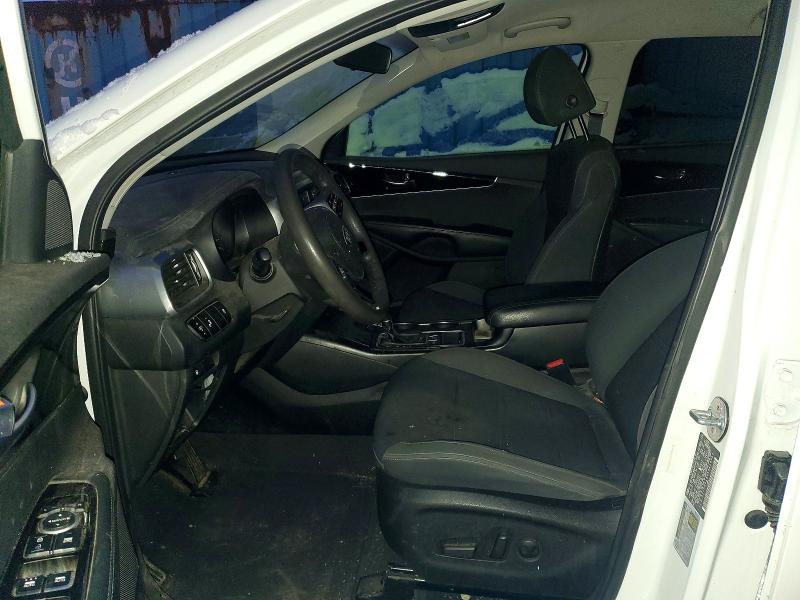 Фото 7 - KIA SORENTO