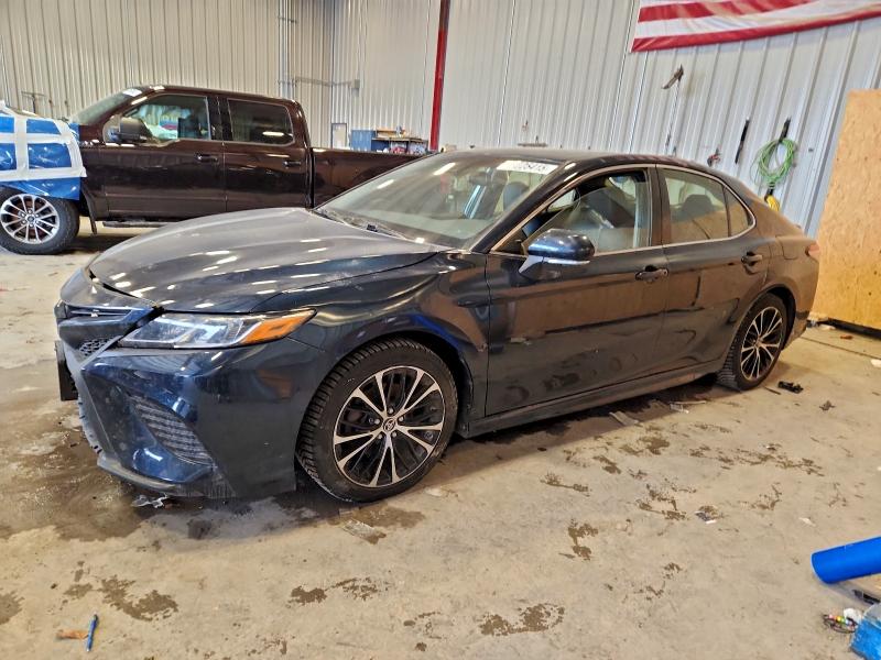 Фото 1 - TOYOTA CAMRY