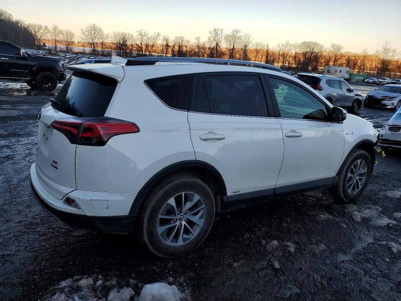 Фото 3 - TOYOTA RAV4