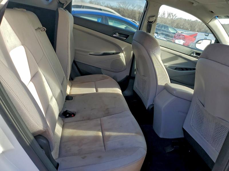 Фото 11 - HYUNDAI TUCSON