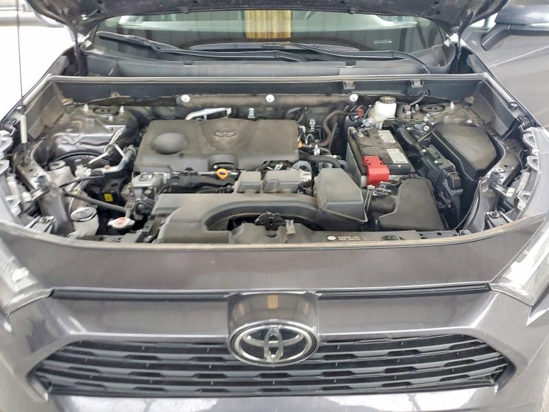 Фото 11 - TOYOTA RAV4