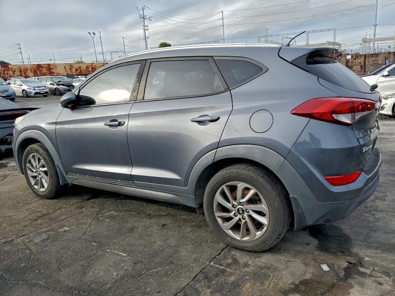 Фото 2 - HYUNDAI TUCSON