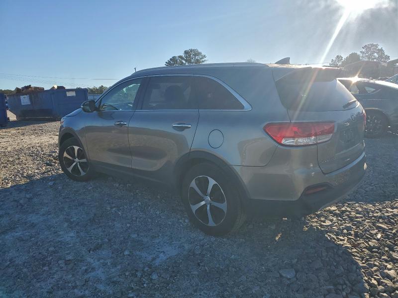 Фото 2 - KIA SORENTO