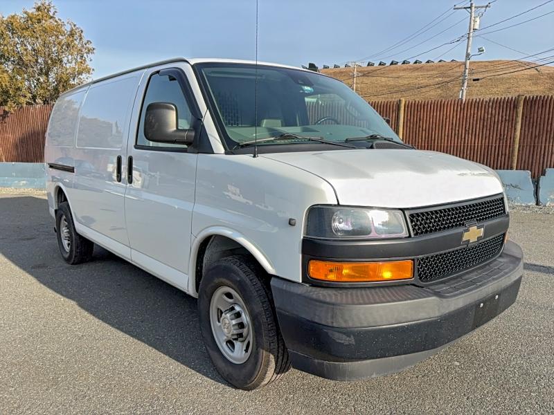 Фото 1 - CHEVROLET EXPRESS