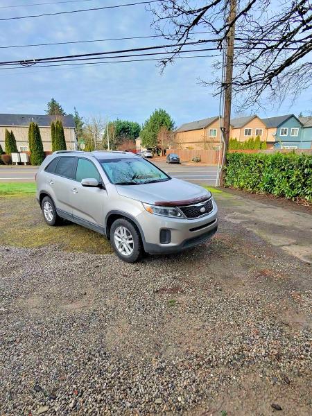 Фото 1 - KIA SORENTO