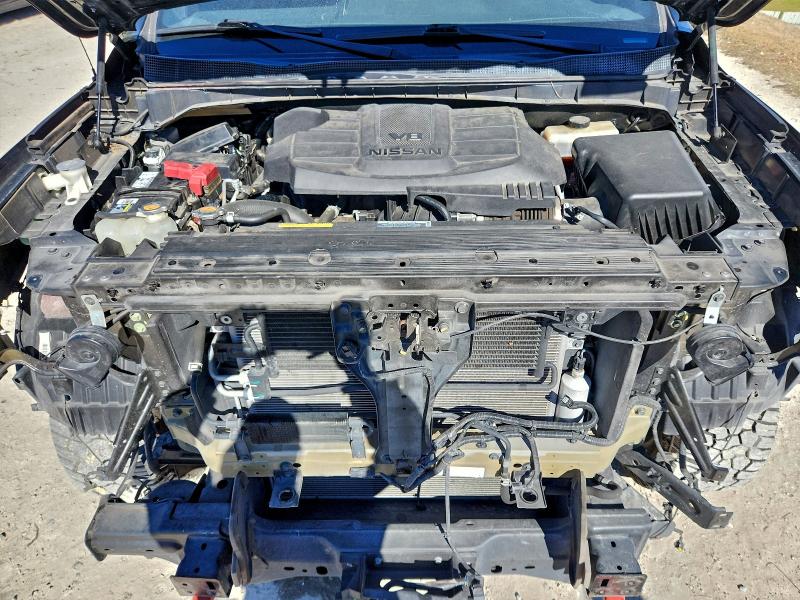 Фото 11 - NISSAN TITAN