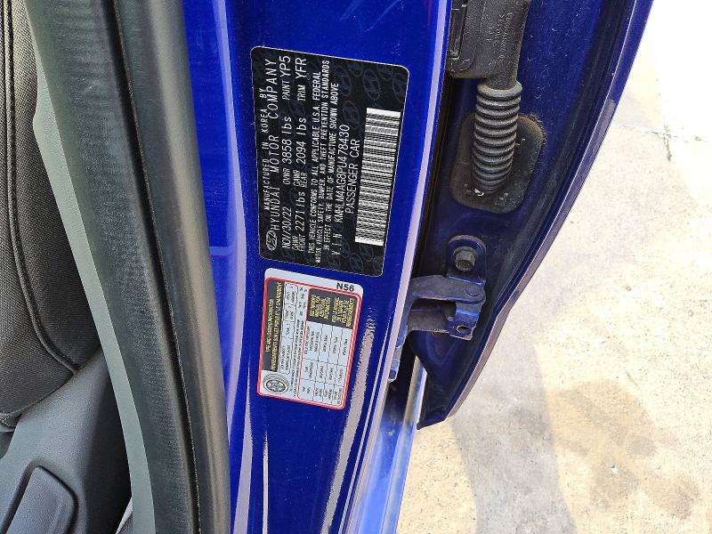 Фото 13 - HYUNDAI ELANTRA