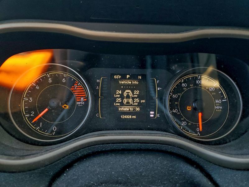 Фото 9 - JEEP GRAND CHER