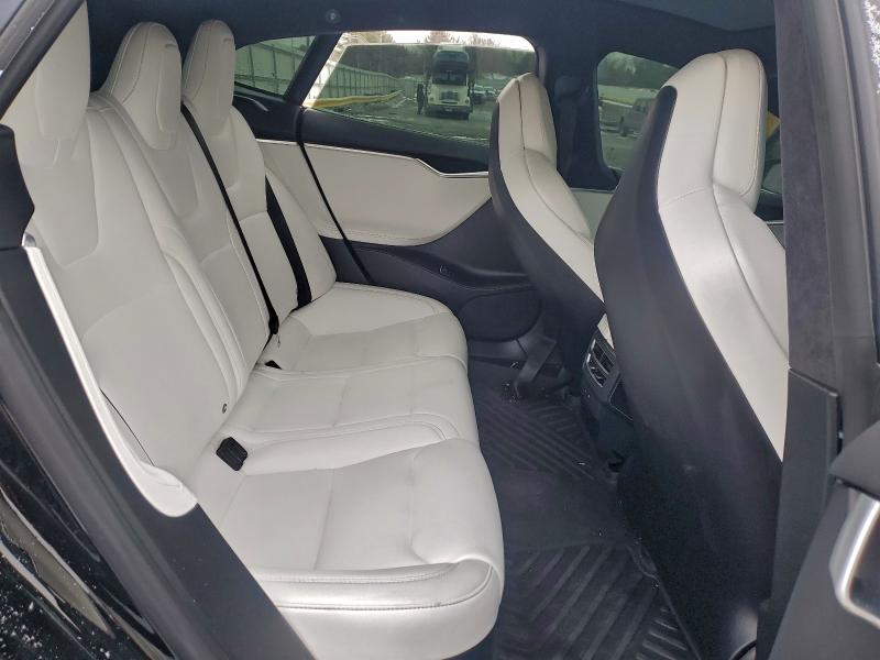 Фото 10 - TESLA MODEL S