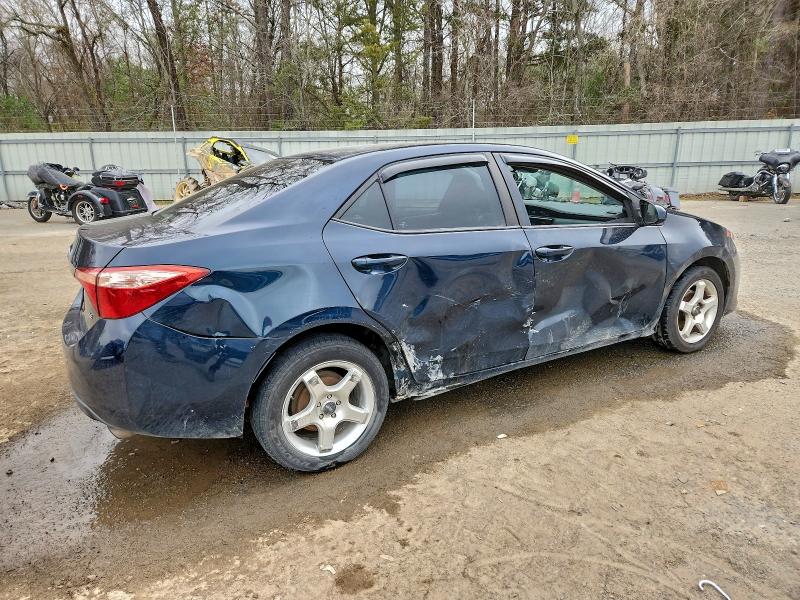 Фото 3 - TOYOTA COROLLA