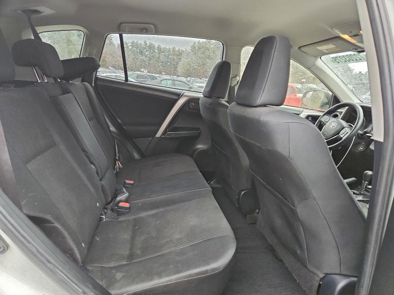 Фото 11 - TOYOTA RAV4