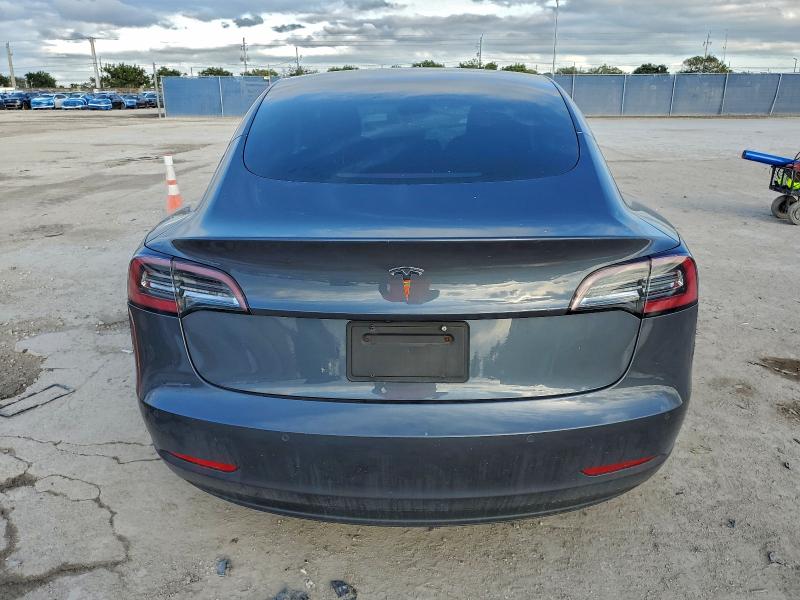 Фото 6 - TESLA MODEL 3