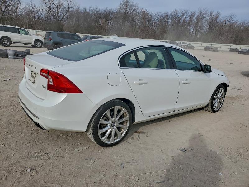 Фото 3 - VOLVO S60