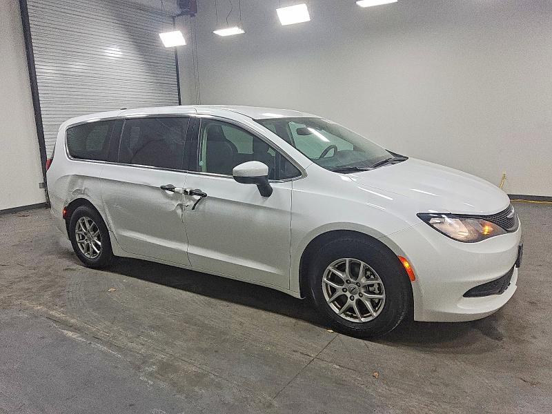 Фото 4 - CHRYSLER MINIVAN