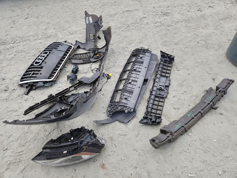 Фото 12 - AUDI Q5