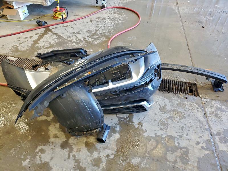 Фото 13 - KIA SELTOS