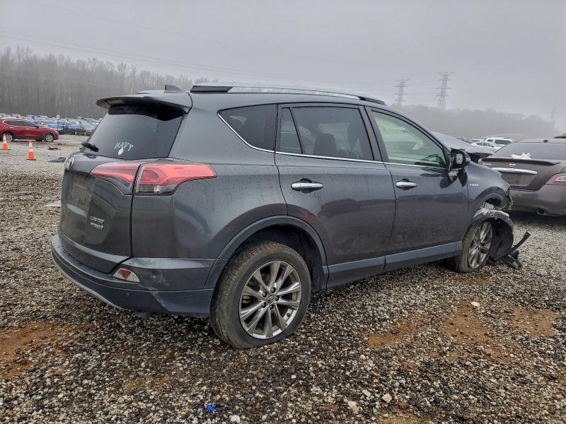 Фото 3 - TOYOTA RAV4