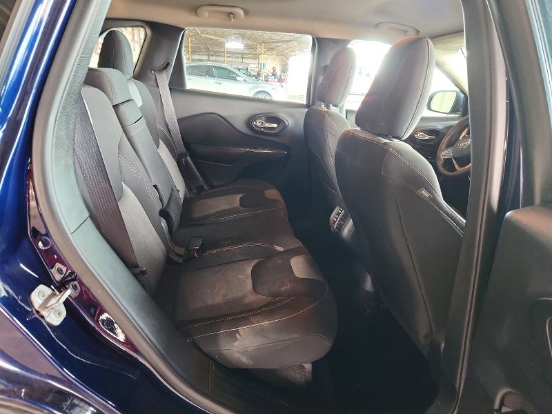 Фото 11 - JEEP GRAND CHER