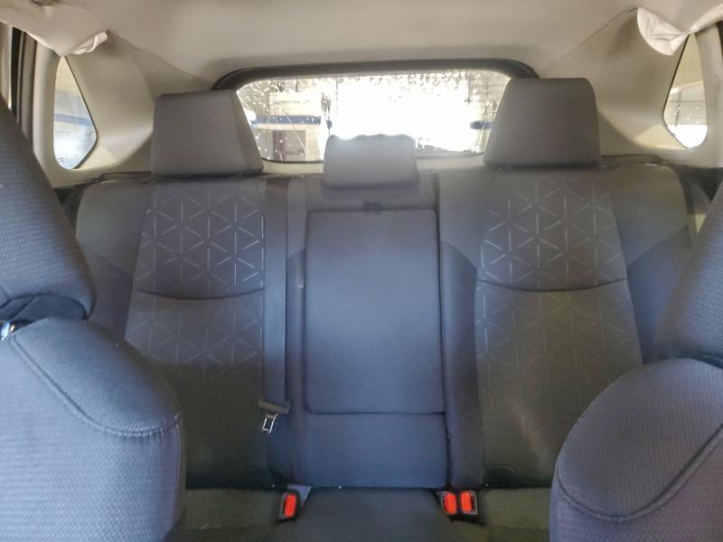 Фото 10 - TOYOTA RAV4