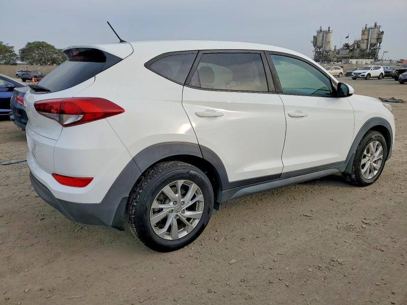 Фото 3 - HYUNDAI TUCSON