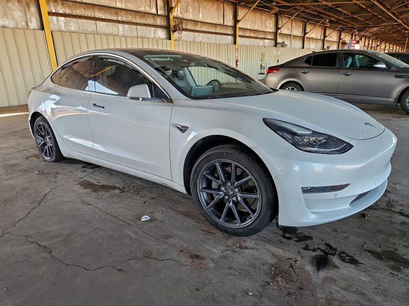 Фото 4 - TESLA MODEL 3