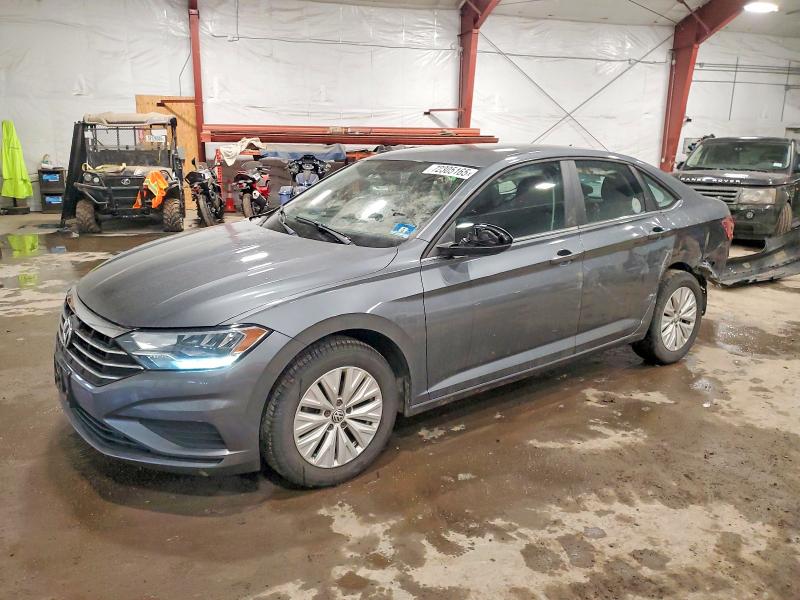 Фото 1 - VOLKSWAGEN JETTA