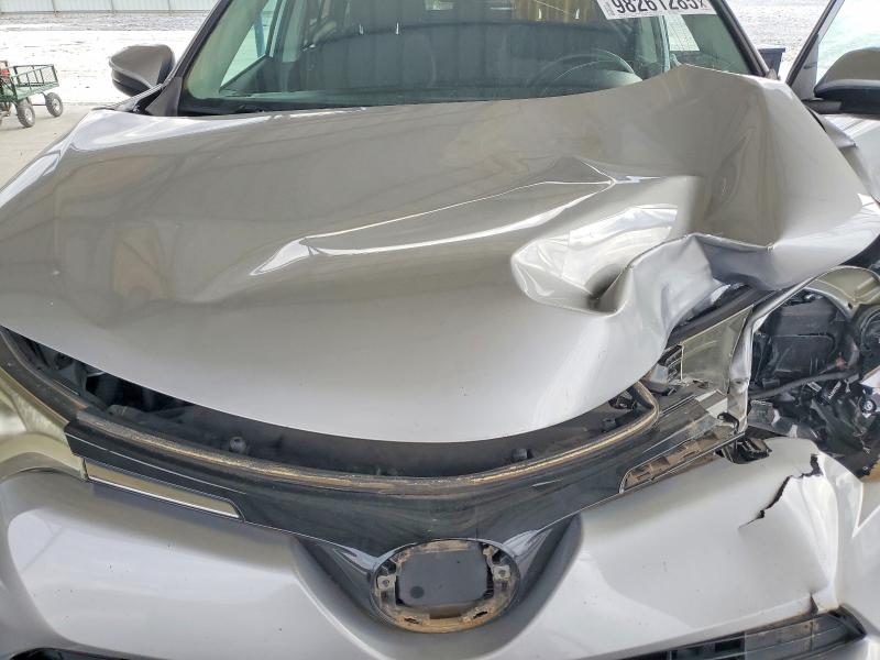 Фото 11 - TOYOTA RAV4