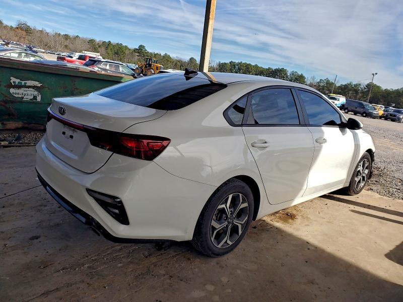 Фото 3 - KIA FORTE