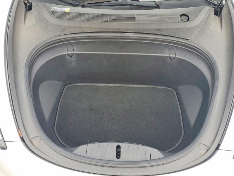 Фото 11 - TESLA MODEL 3