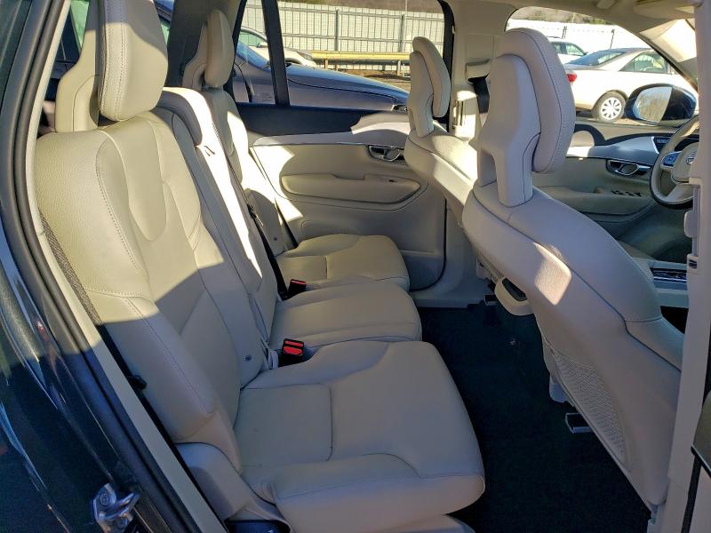 Фото 11 - VOLVO XC90