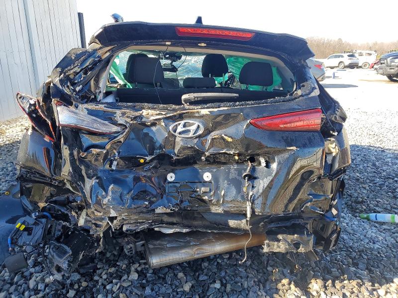 Фото 6 - HYUNDAI KONA